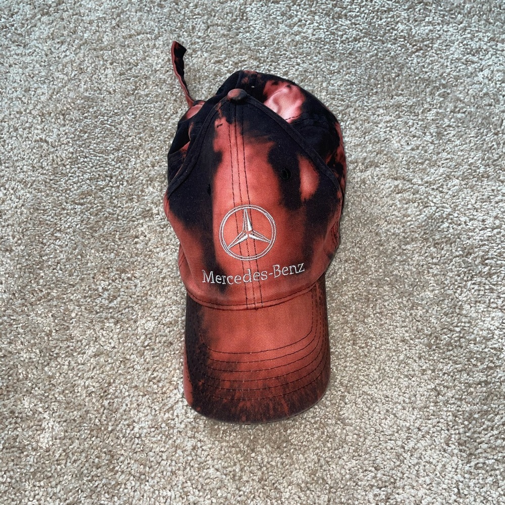 Mercedes-Benz Hat
